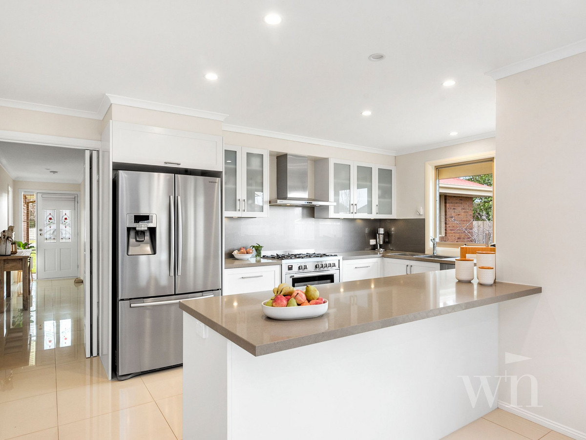 10 Veda Avenue, Mount Martha - Thumbnail 2