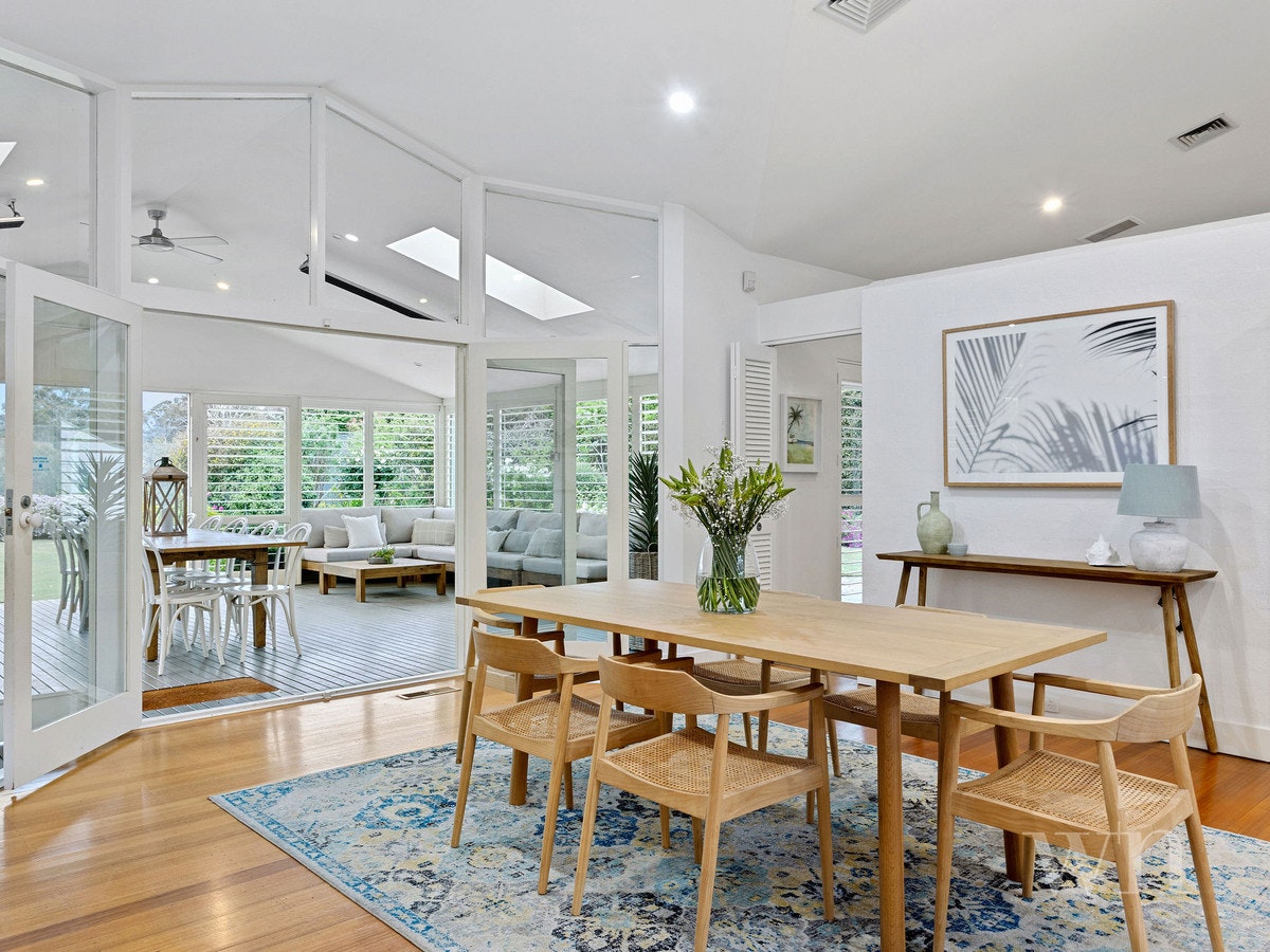 Image of dining room