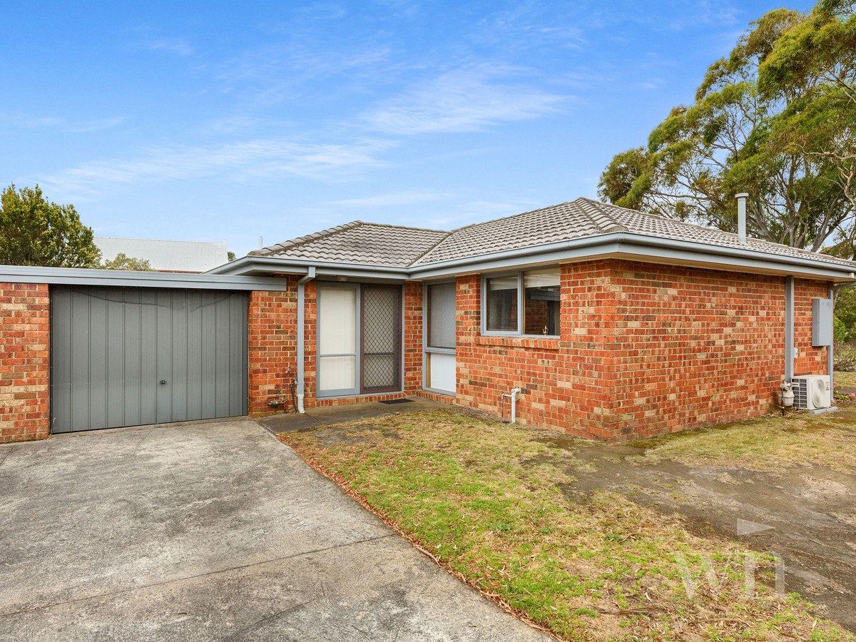 Image of garage
