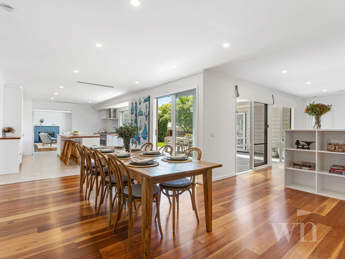 Image of dining room