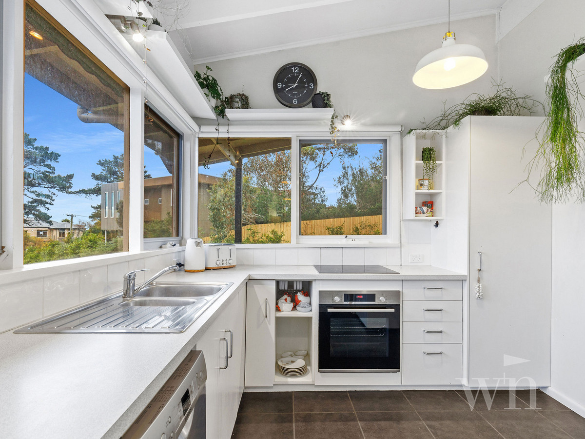 1 Robinson Street, Mount Martha - Thumbnail 8