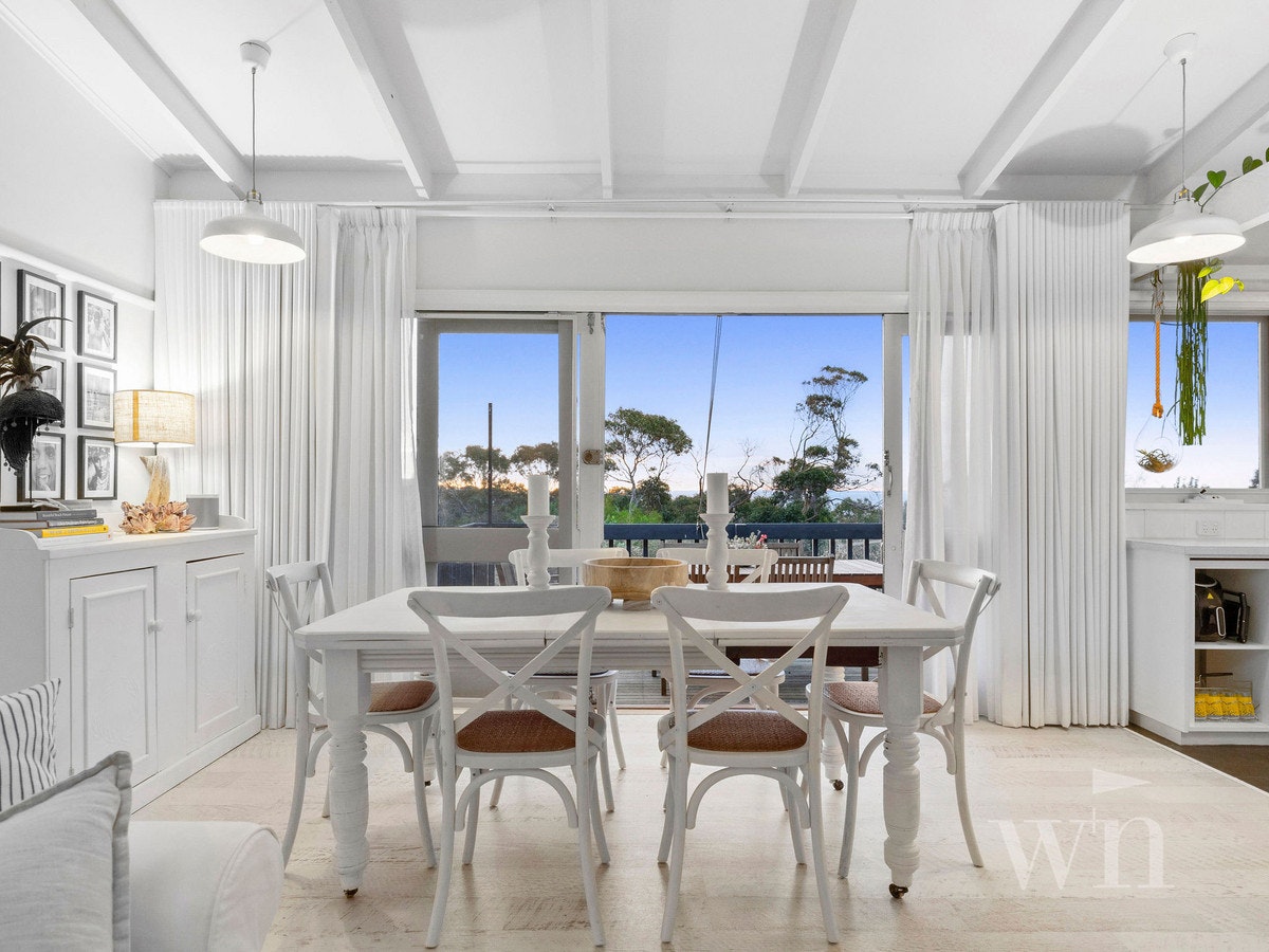 Image of dining room