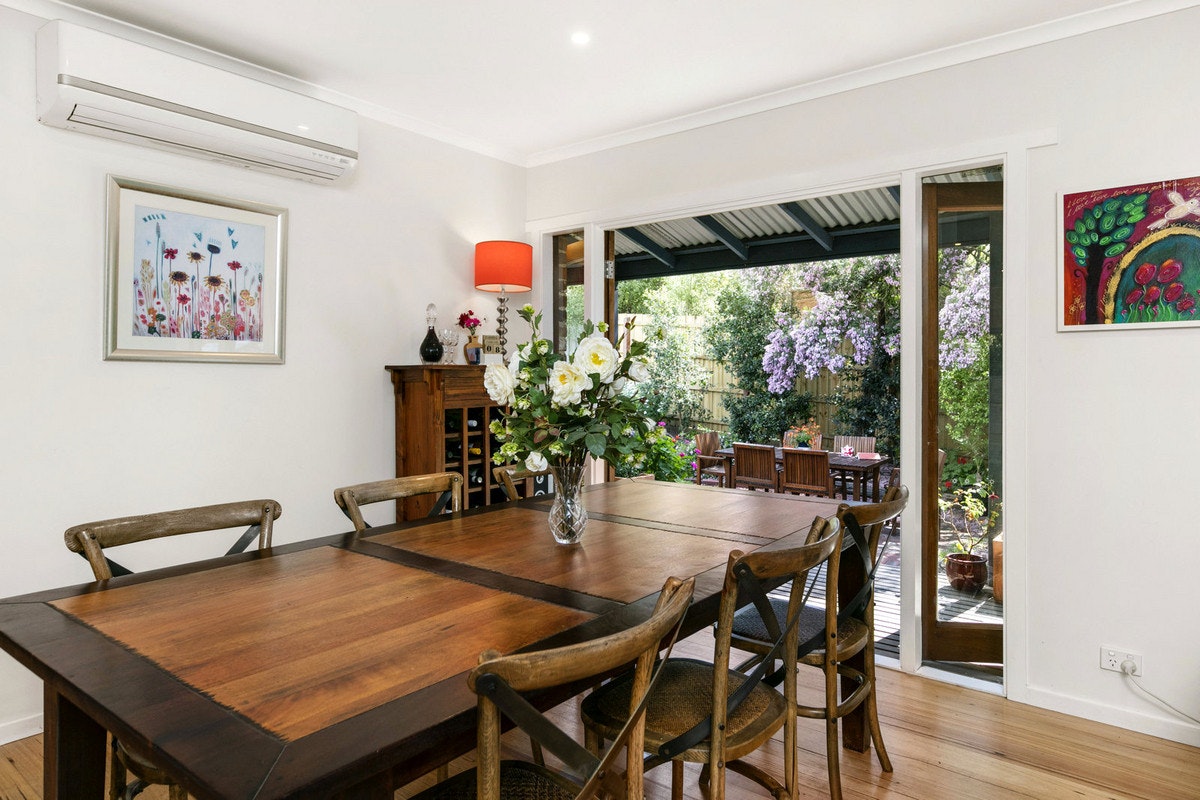 Image of dining room