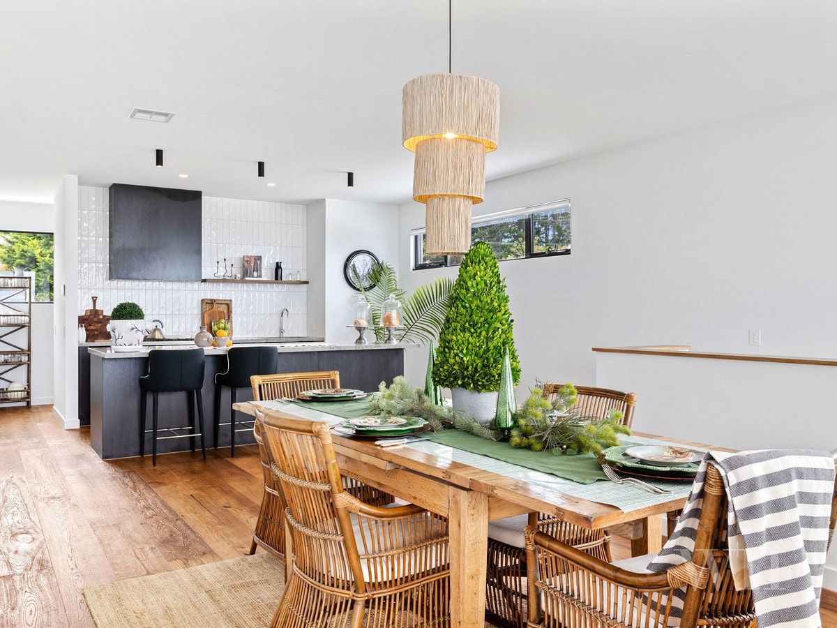 Image of dining room