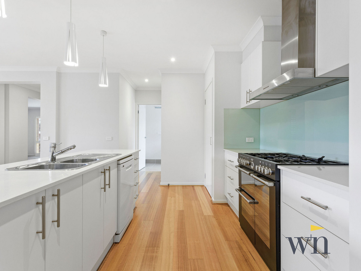 5 Riordan Court, Mornington - Thumbnail 6