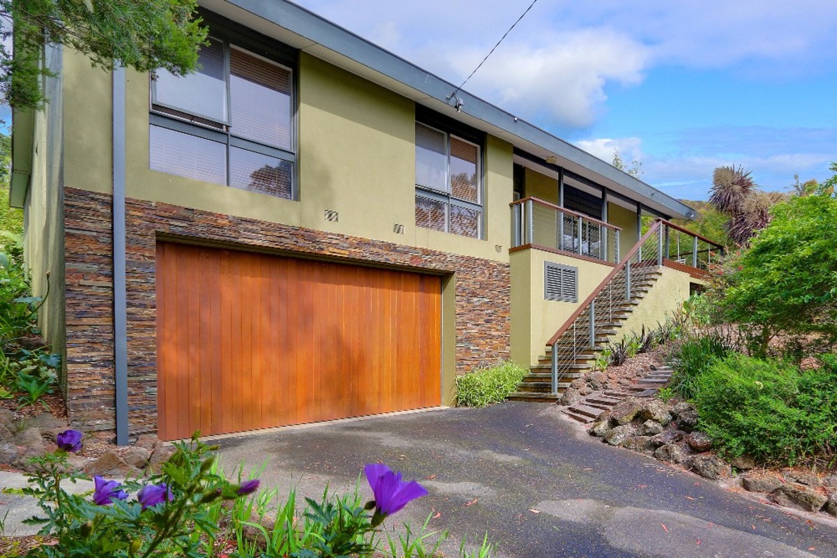 16 Glencoe Crescent, Mount Martha - Thumbnail 2