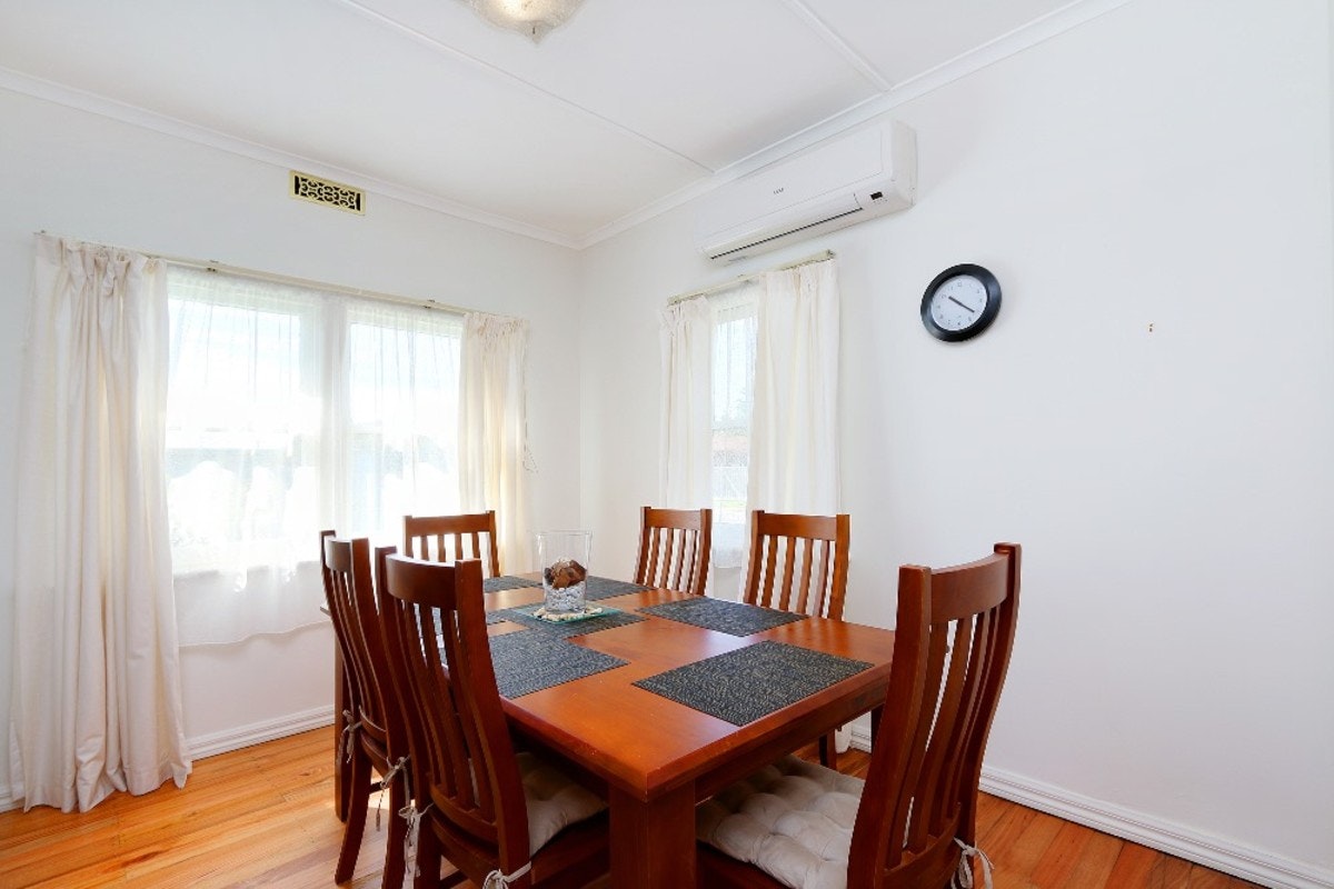 Image of dining room