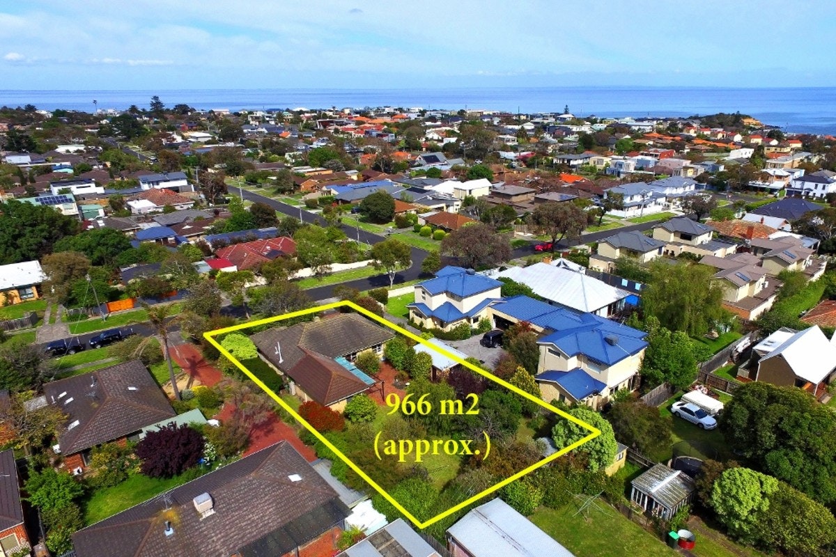 Image of neighborhood