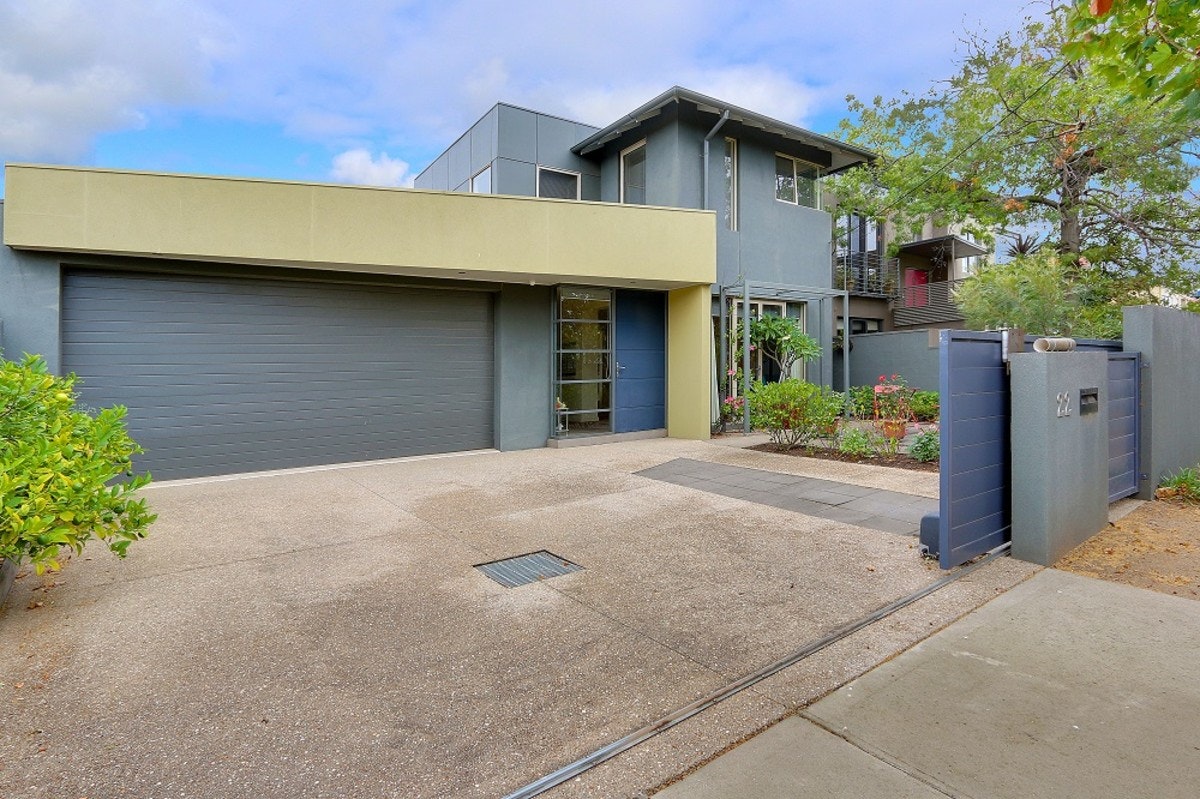 Image of garage