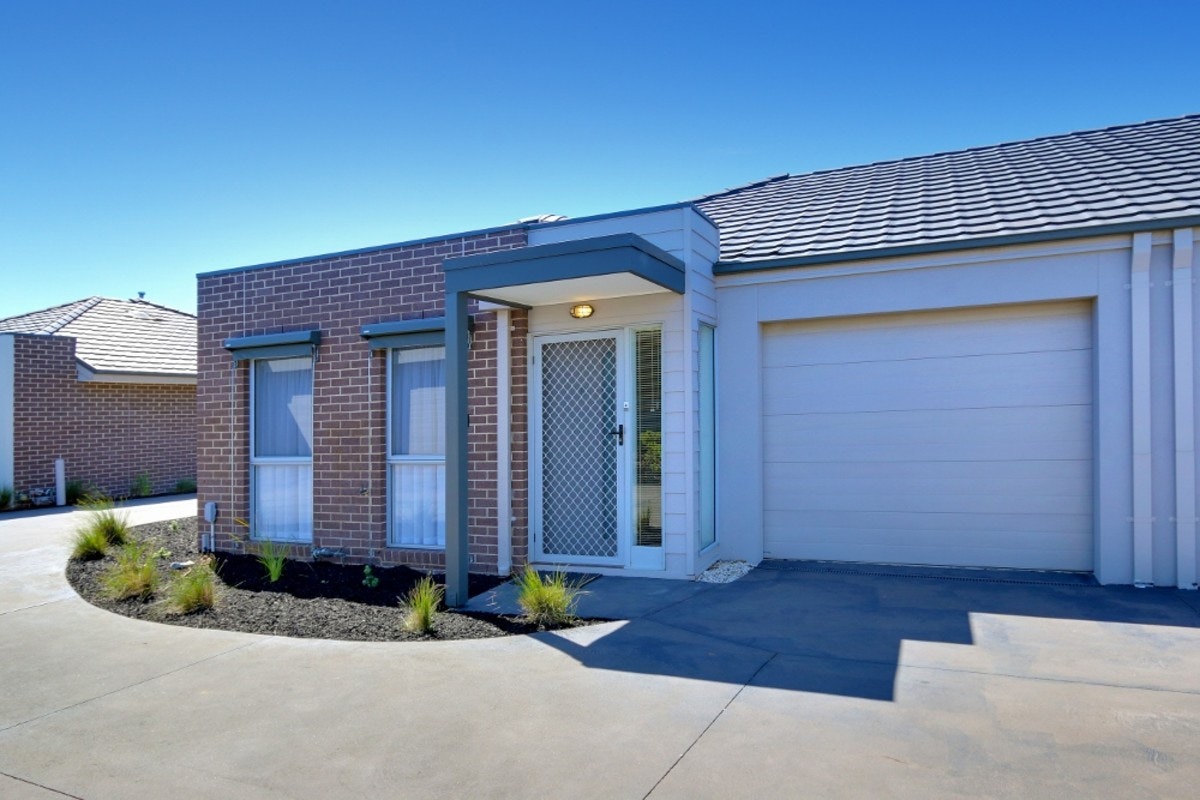 Image of garage