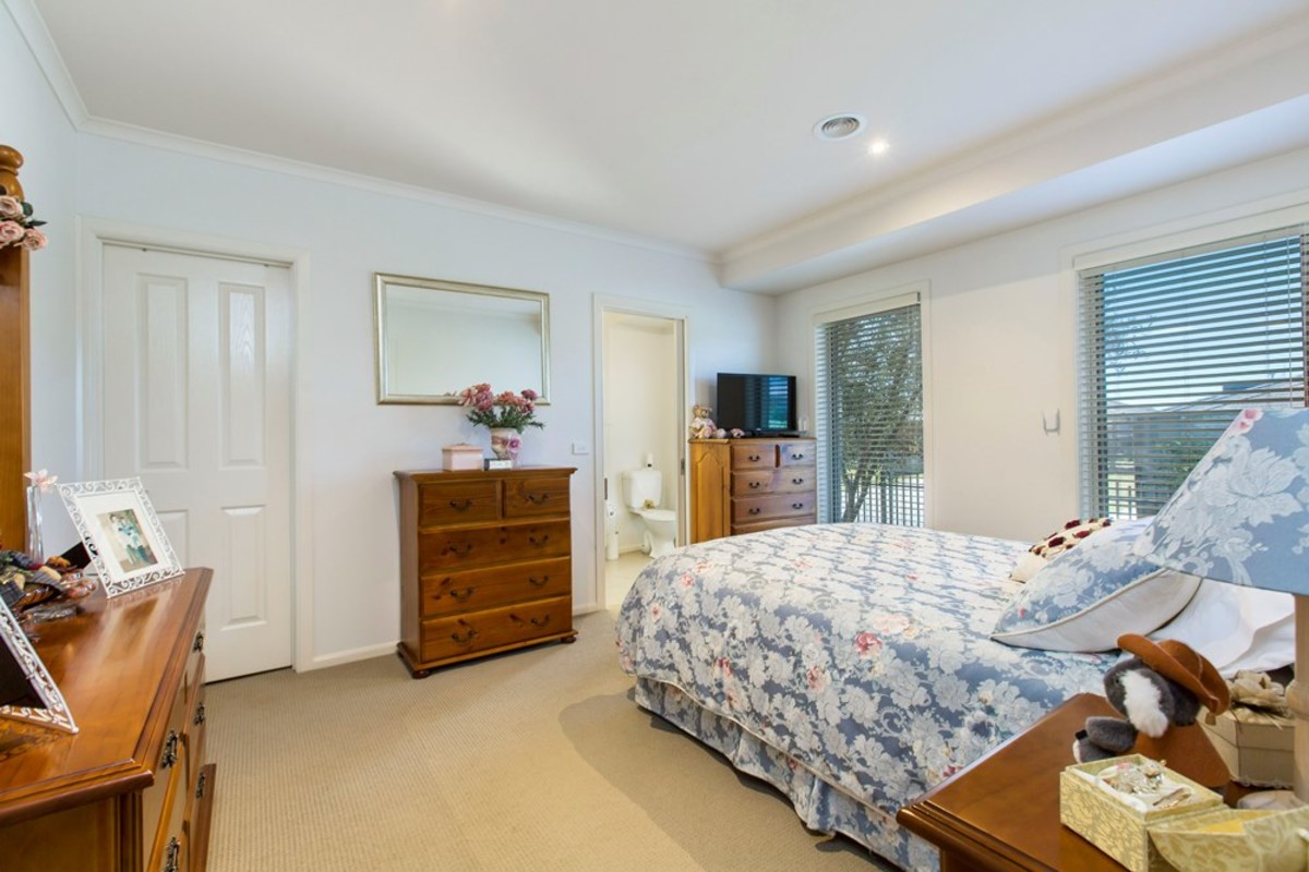 66 St Mitchells Circuit, Mornington - Thumbnail 7