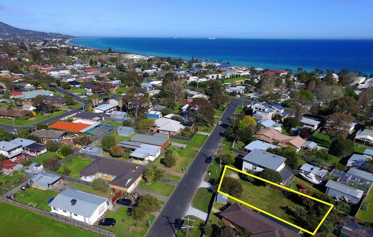 Image of neighborhood
