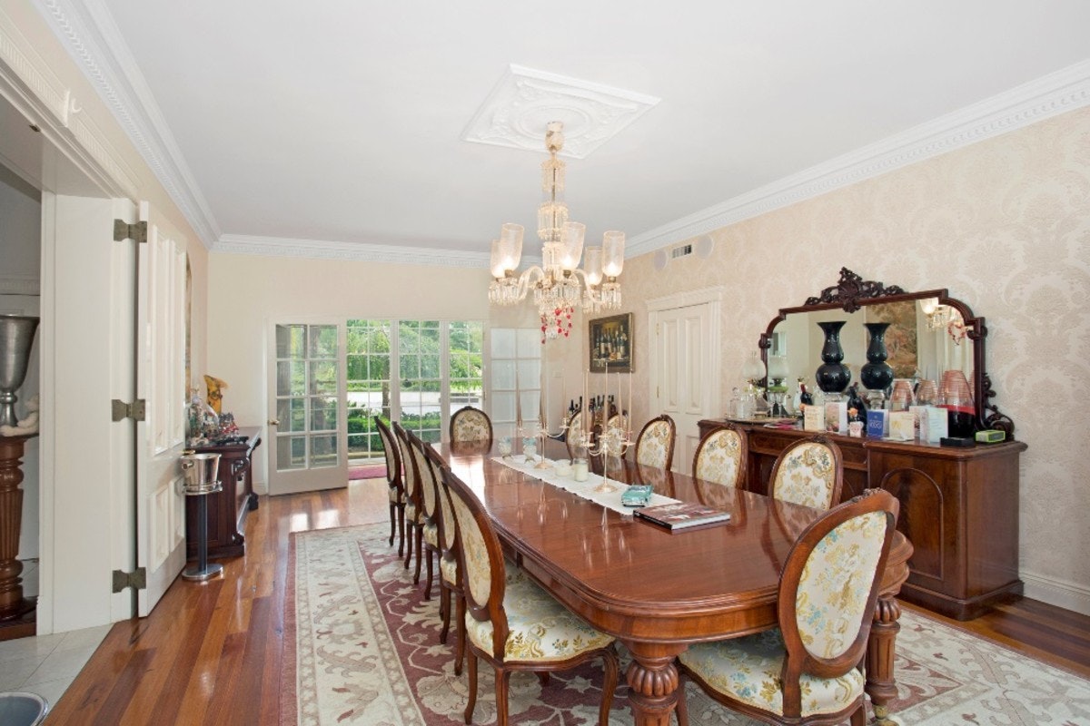 Image of dining room