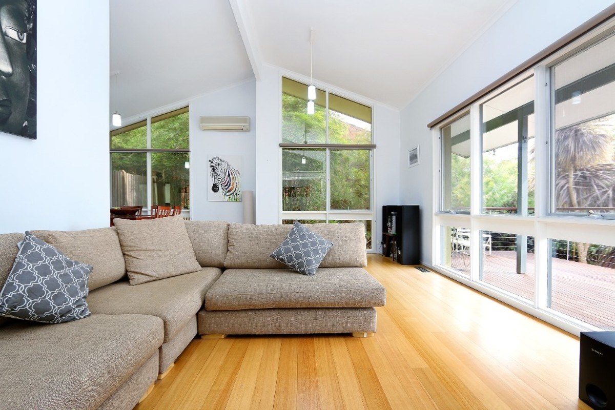 16 Glencoe Crescent, Mount Martha - Thumbnail 4