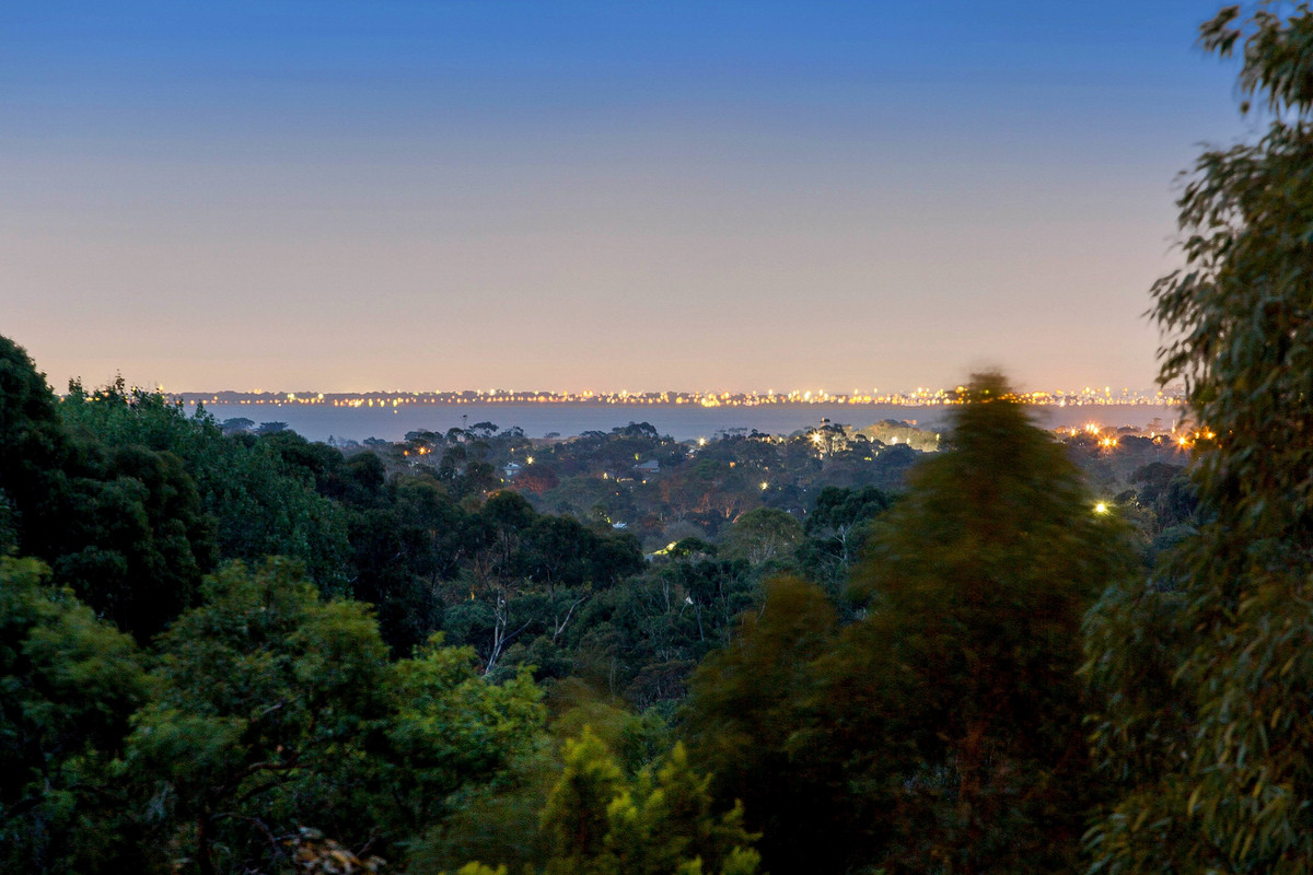 105 Hopetoun Avenue, Mount Martha - Thumbnail 2