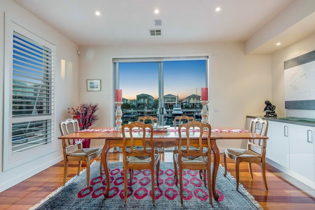 Image of dining room