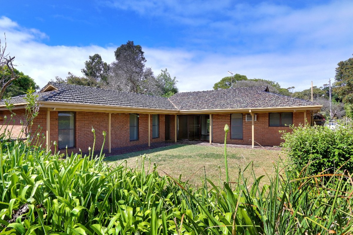 9 Helena Street, Mount Martha - Thumbnail 2
