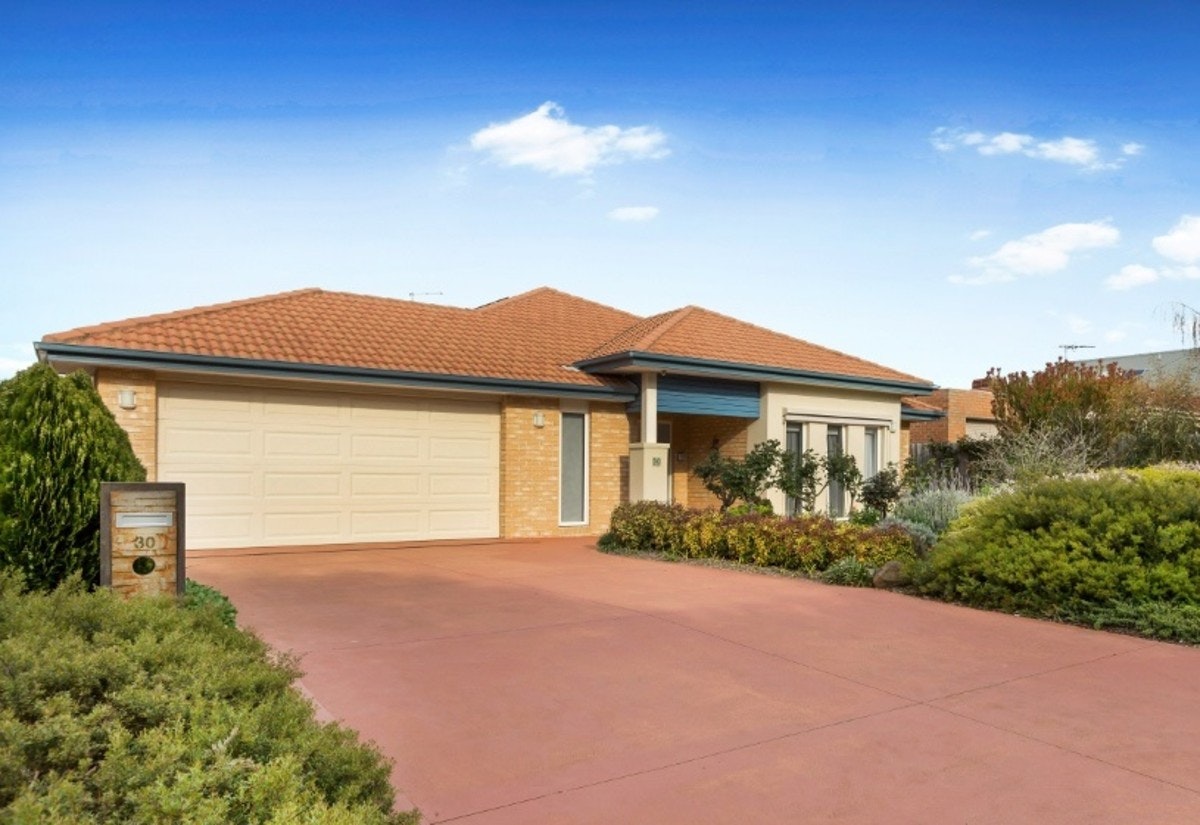 Image of garage