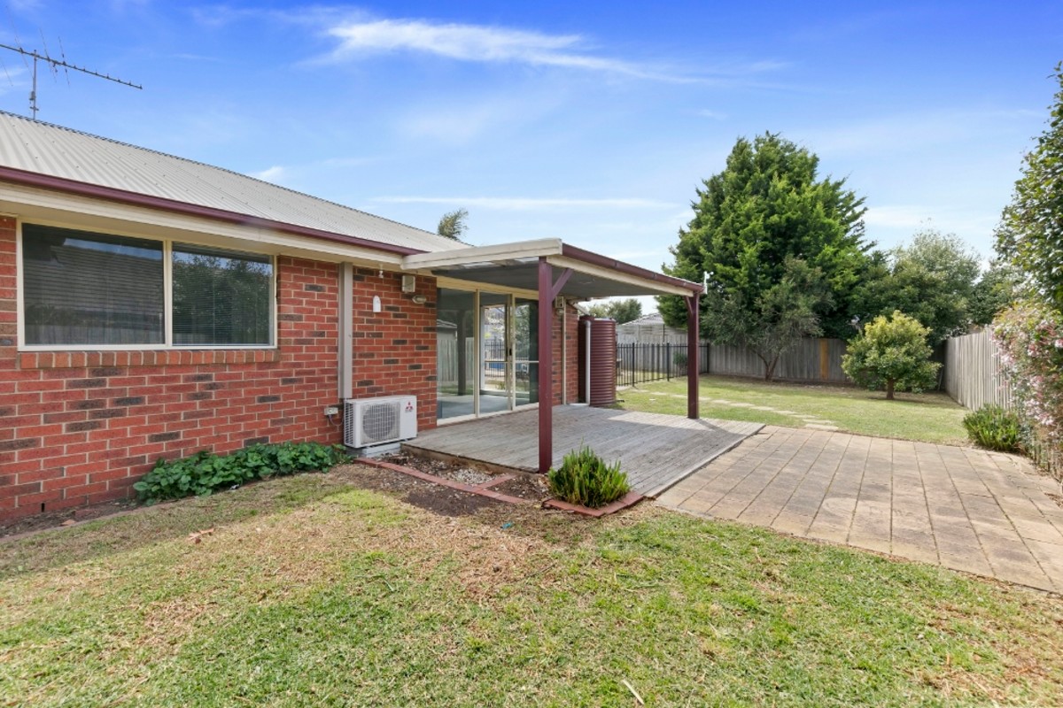 27 Weerona Way, Mornington - Thumbnail 3