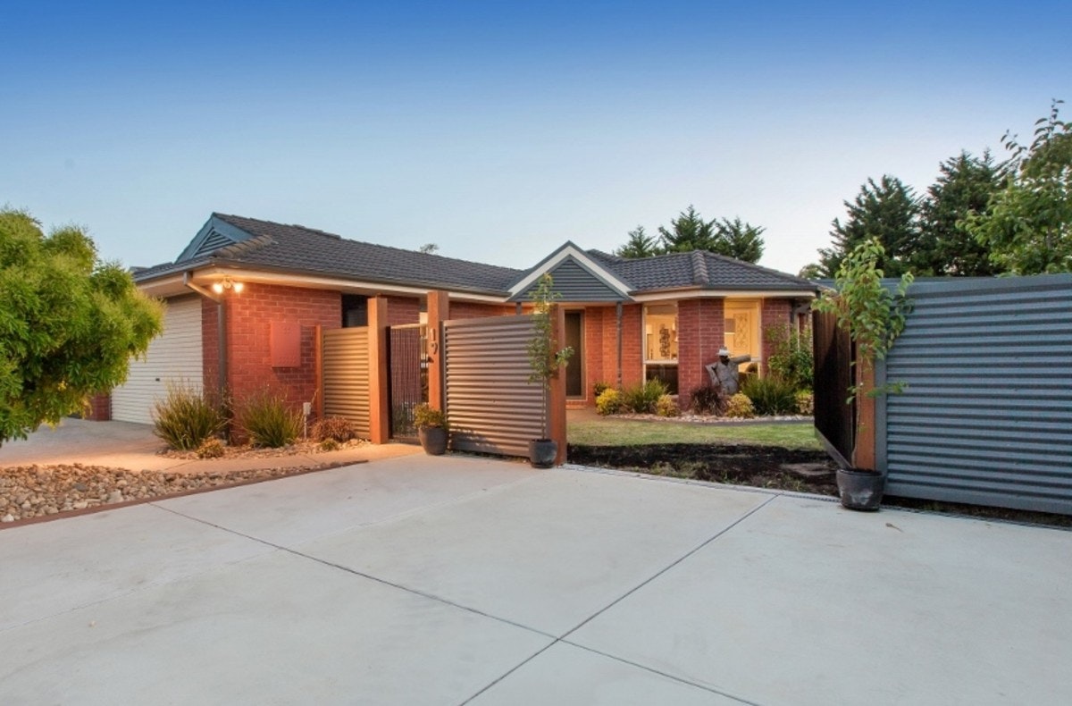 Image of garage