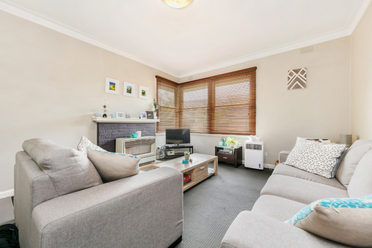 24 Surrey Street, Mornington - Thumbnail 5