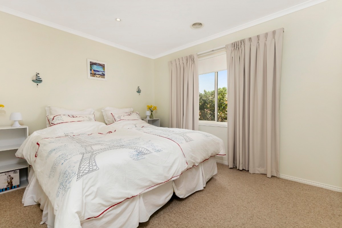 21 Dusky Drive, Safety Beach - Thumbnail 5