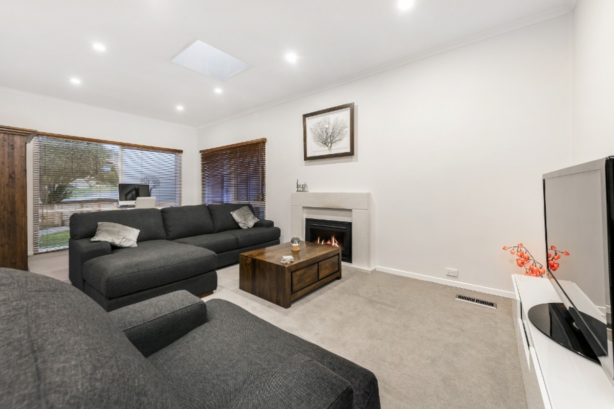 11 Glencoe Crescent, Mount Martha - Thumbnail 2