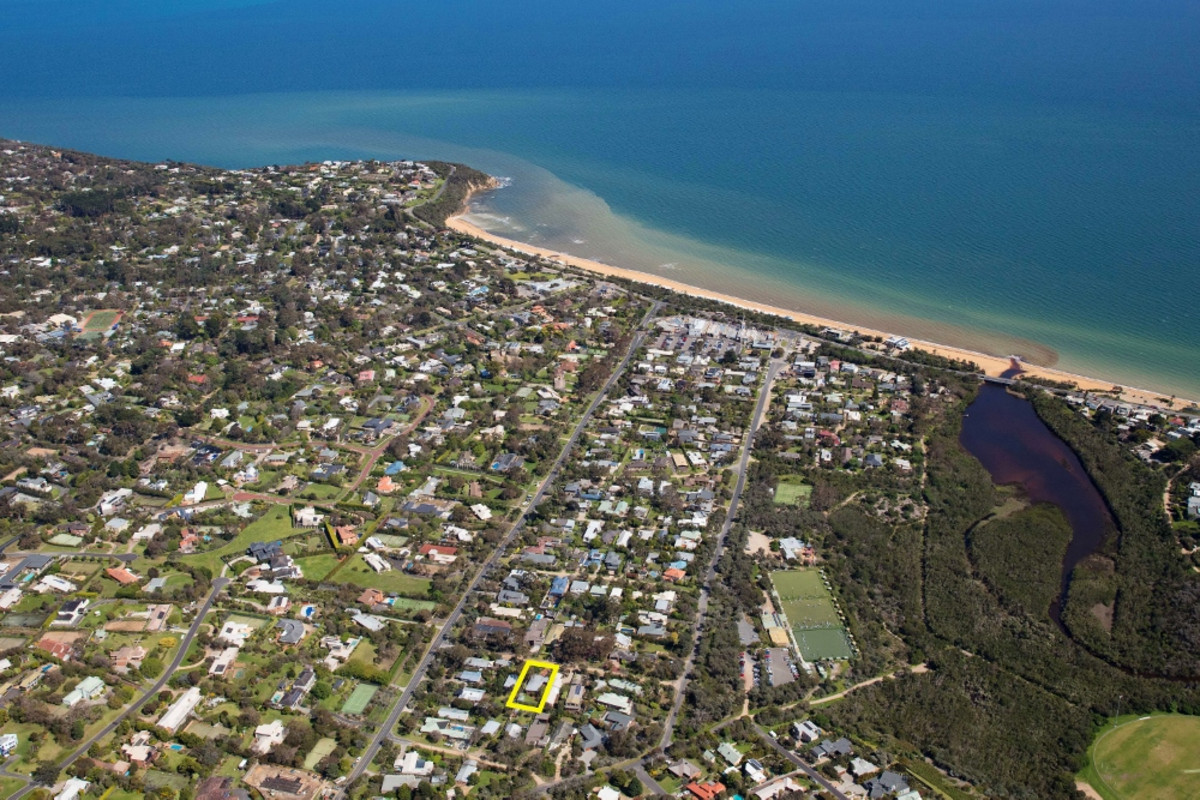 4 Ailsa Street, Mount Martha - Thumbnail 2