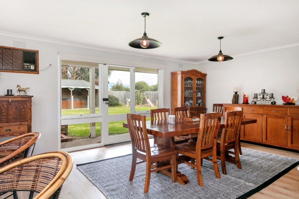 Image of dining room