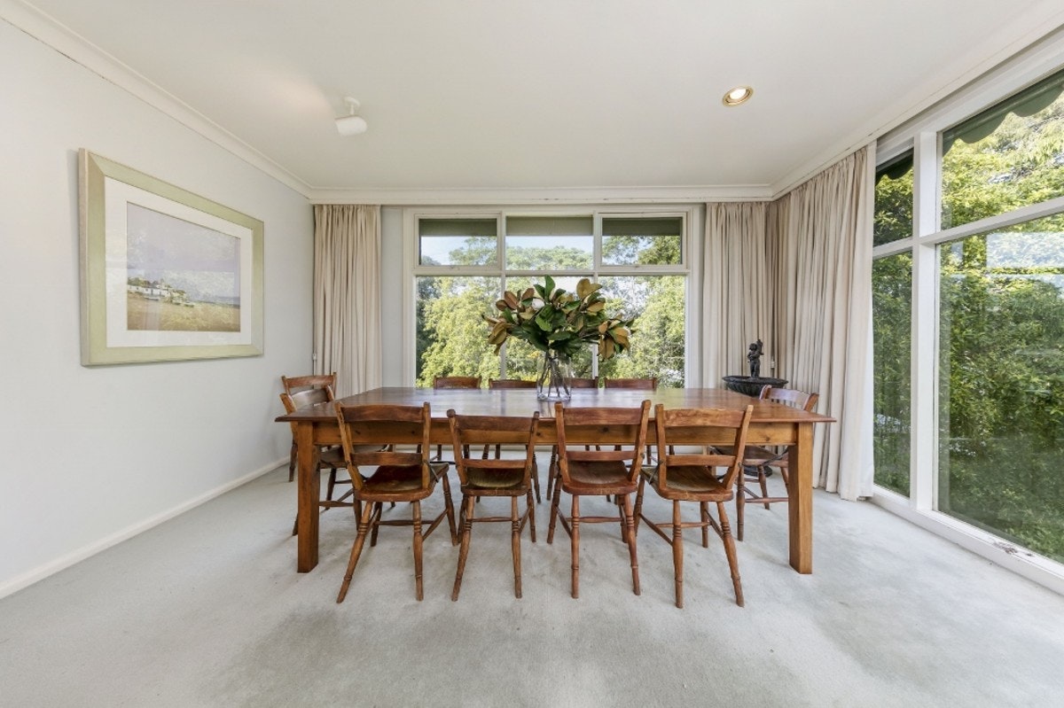 Image of dining room