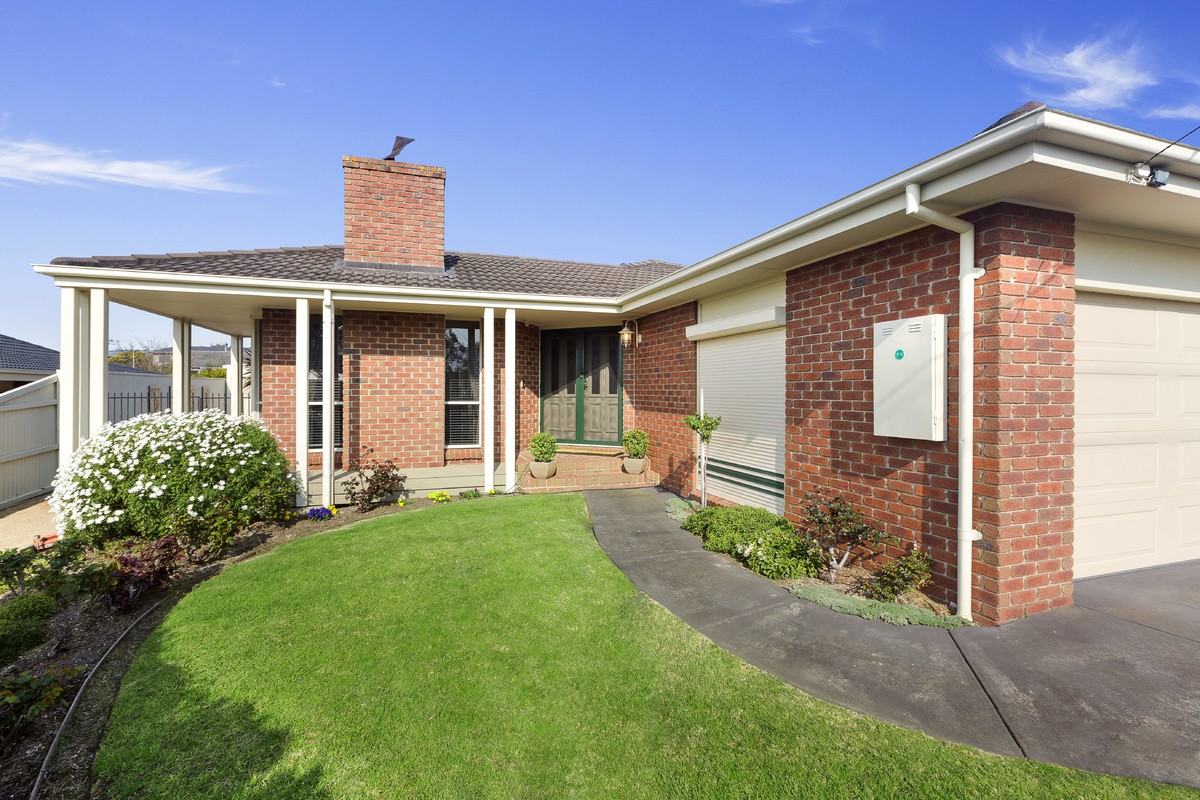 87 Walara Drive, Mount Martha - Thumbnail 2