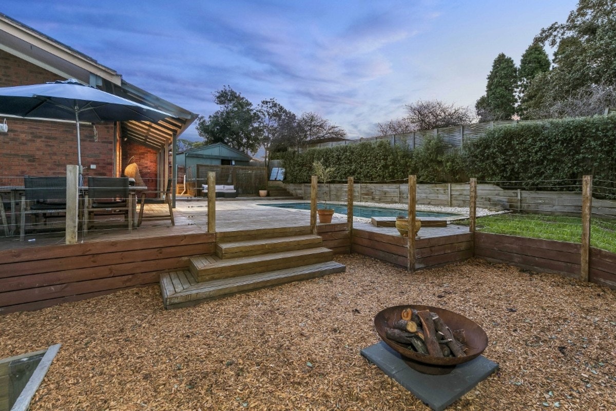 Image of backyard