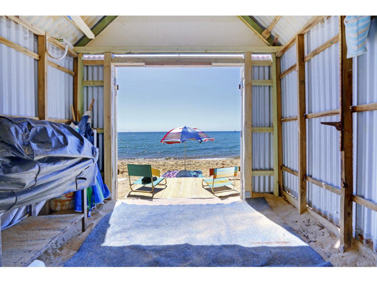 Boatshed 80 Fishermans Beach, Mornington - Thumbnail 3