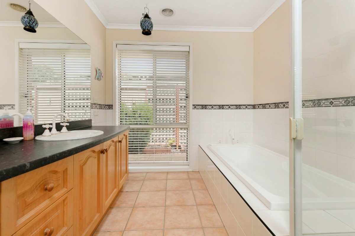 21 Dusky Drive, Safety Beach - Thumbnail 7