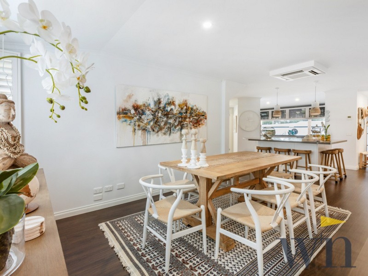 Image of dining room