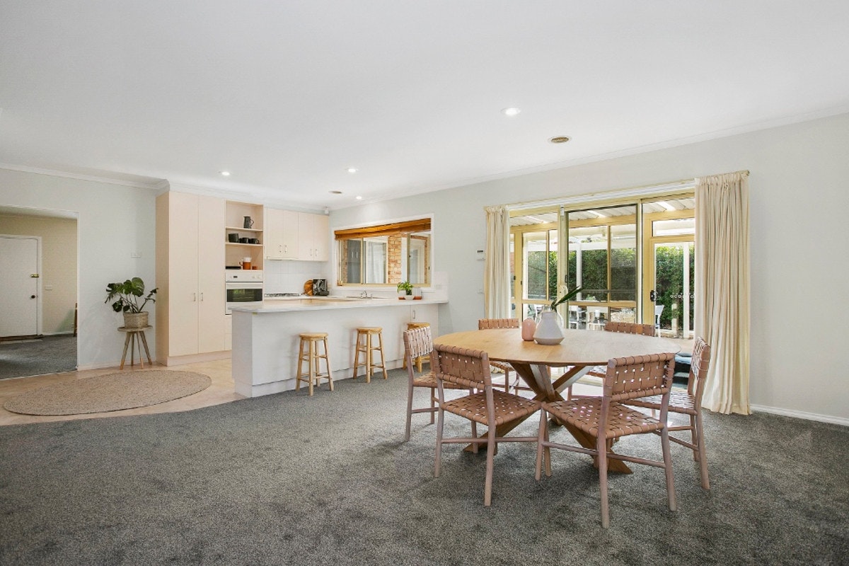 Image of dining room
