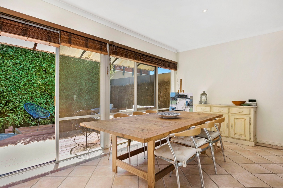1A Coral Road, Mornington - Thumbnail 2