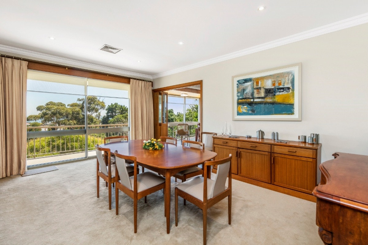 Image of dining room