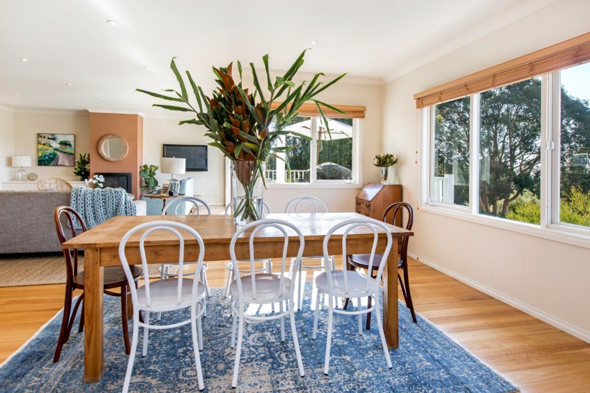 Image of dining room