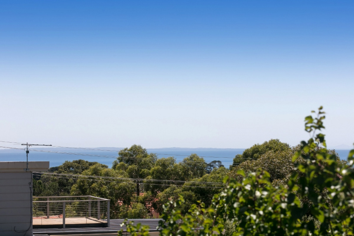 5 Orana Drive, Mount Martha - Thumbnail 2