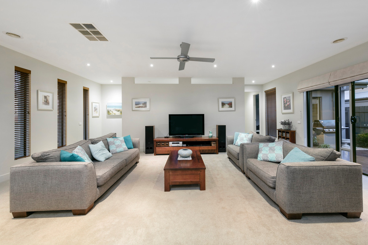 16 Shanns Avenue, Mount Martha - Thumbnail 6