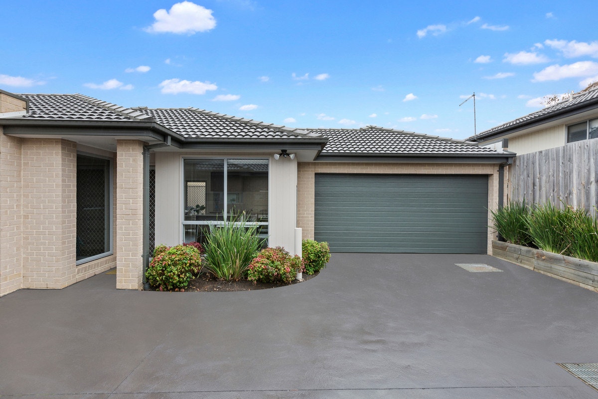 Image of garage