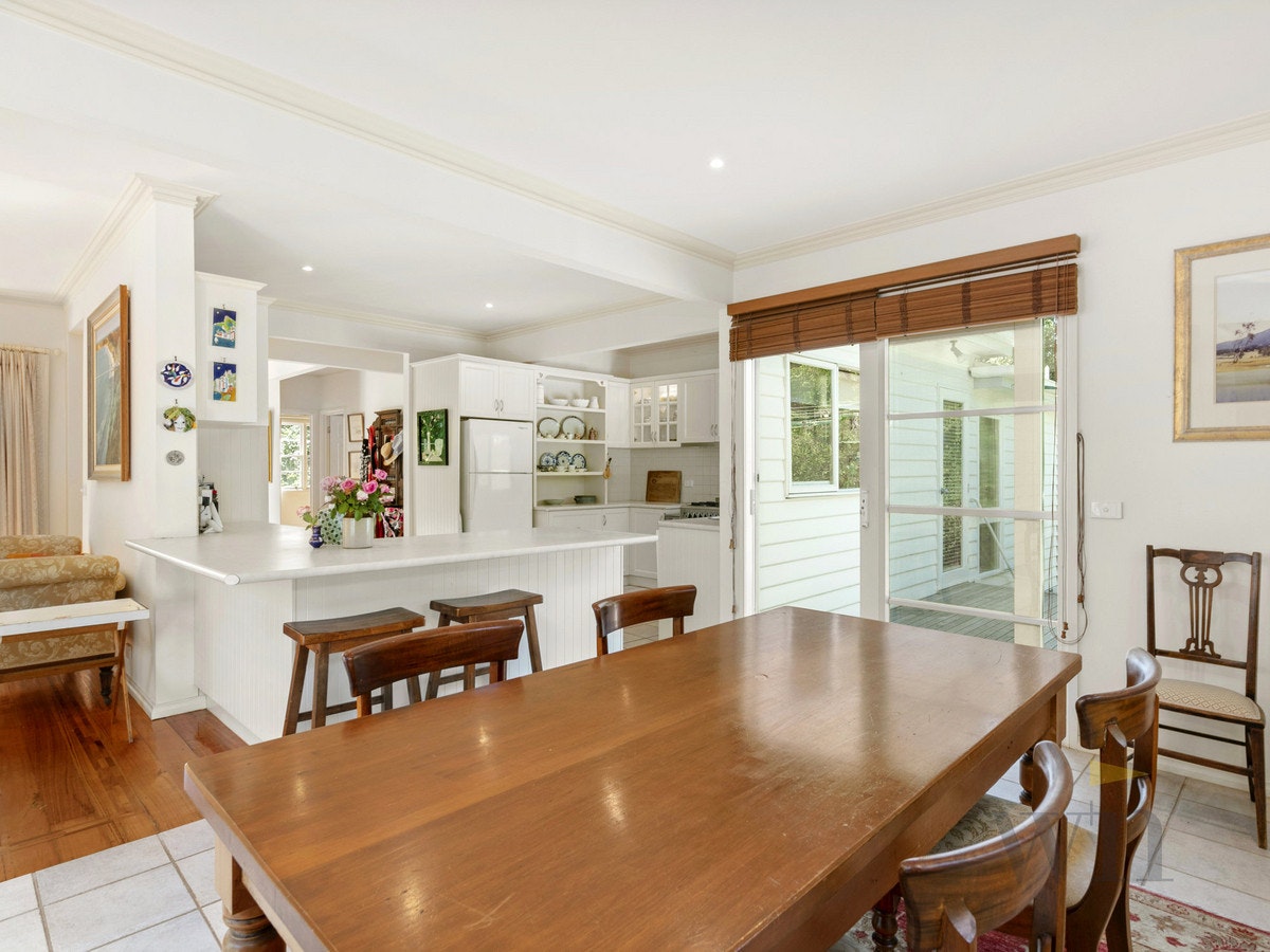 Image of dining room