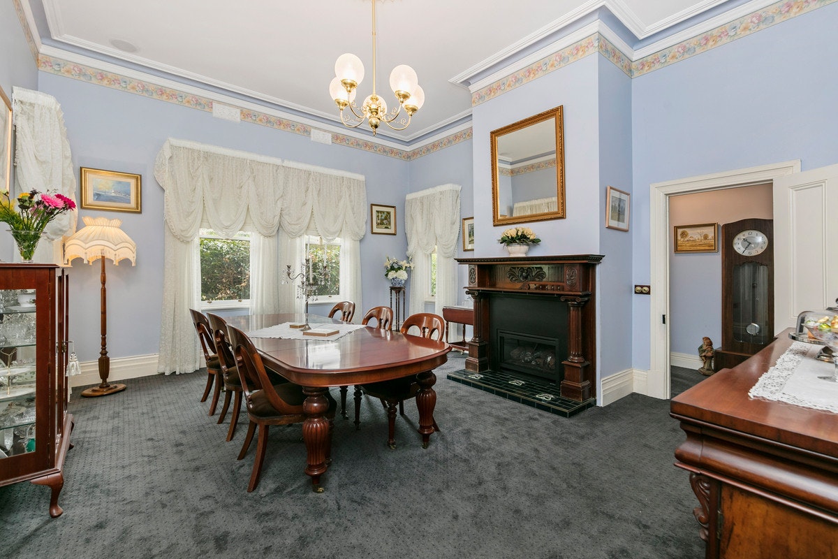 Image of dining room