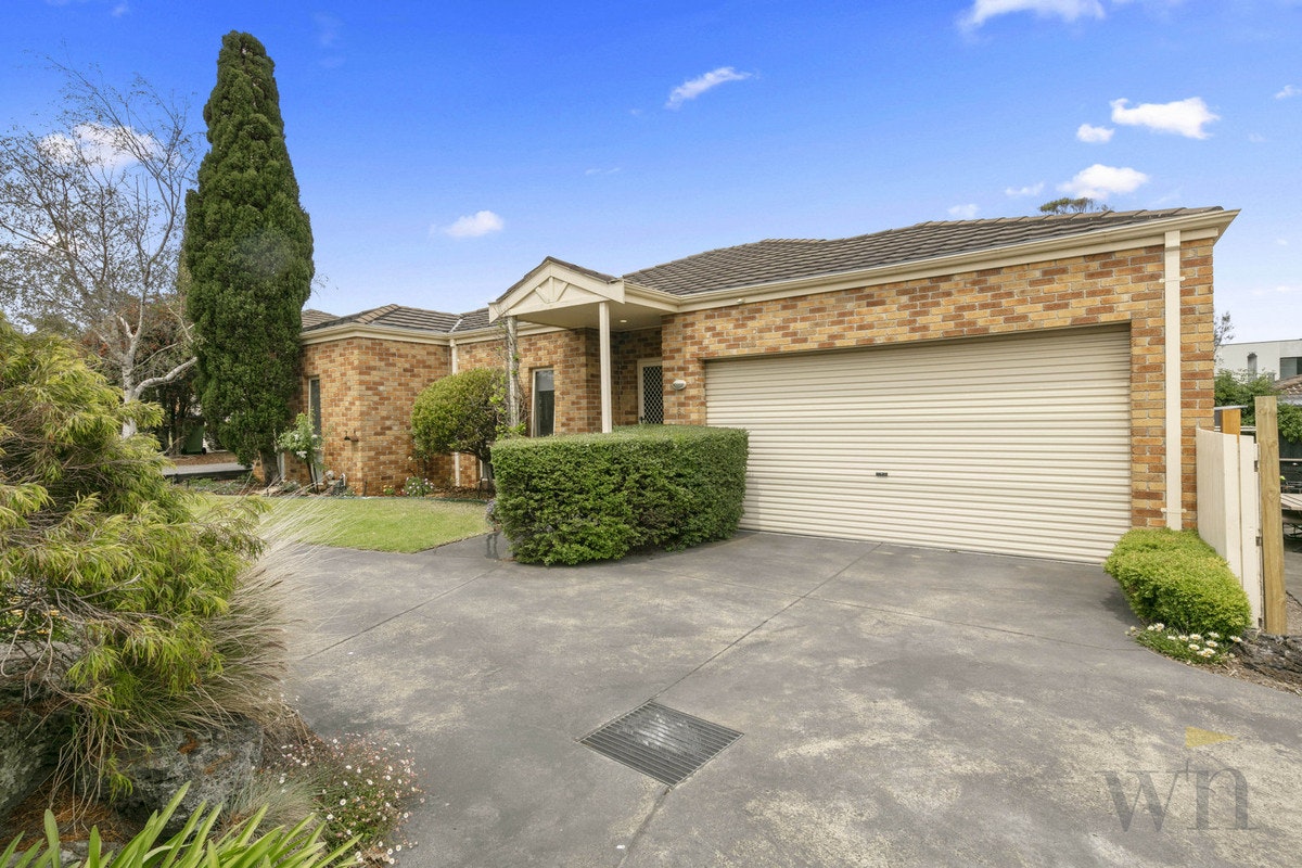 Image of garage