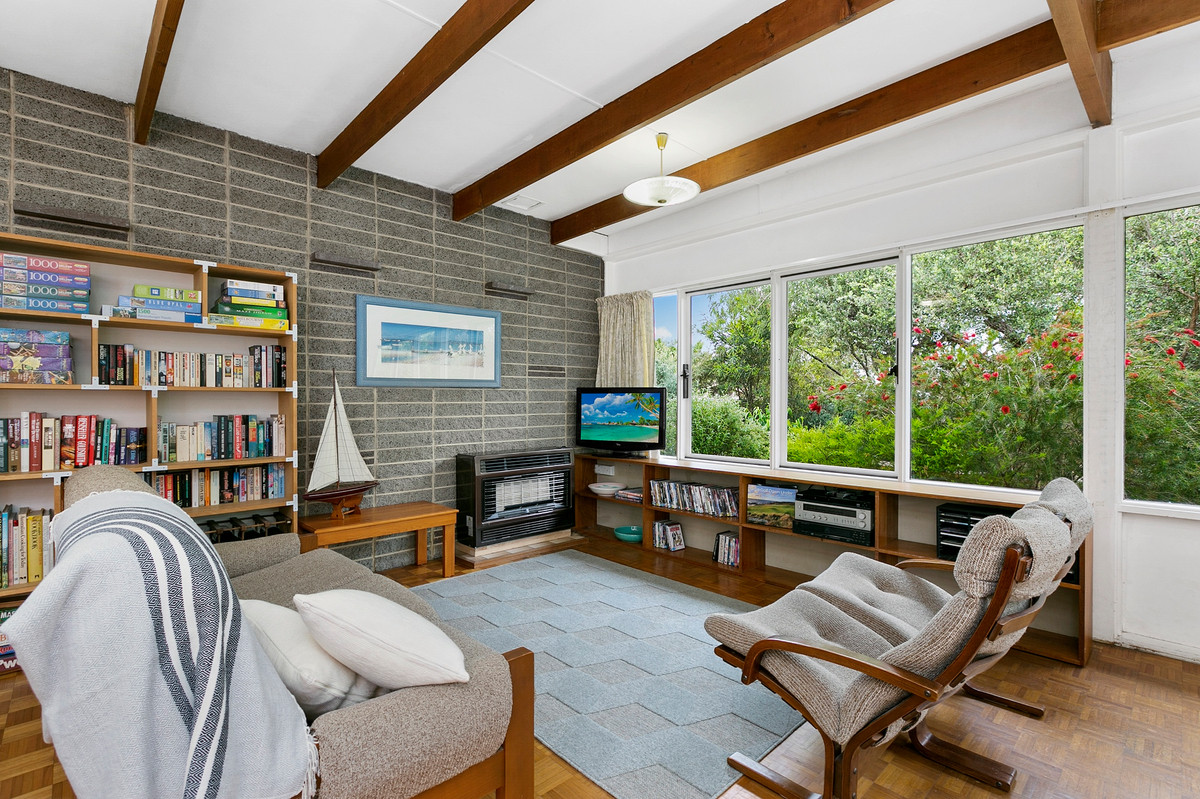 1 Jeannine Court, Mount Martha - Thumbnail 3