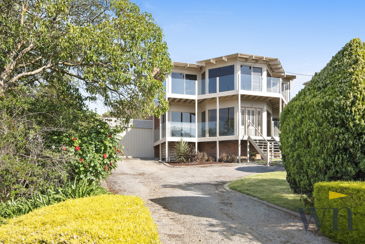8 Raymond Street, Mount Martha - Thumbnail 2