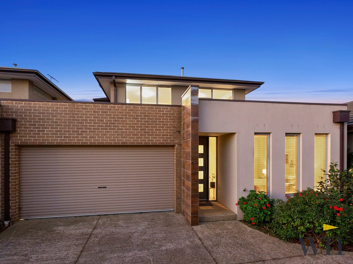 Image of garage