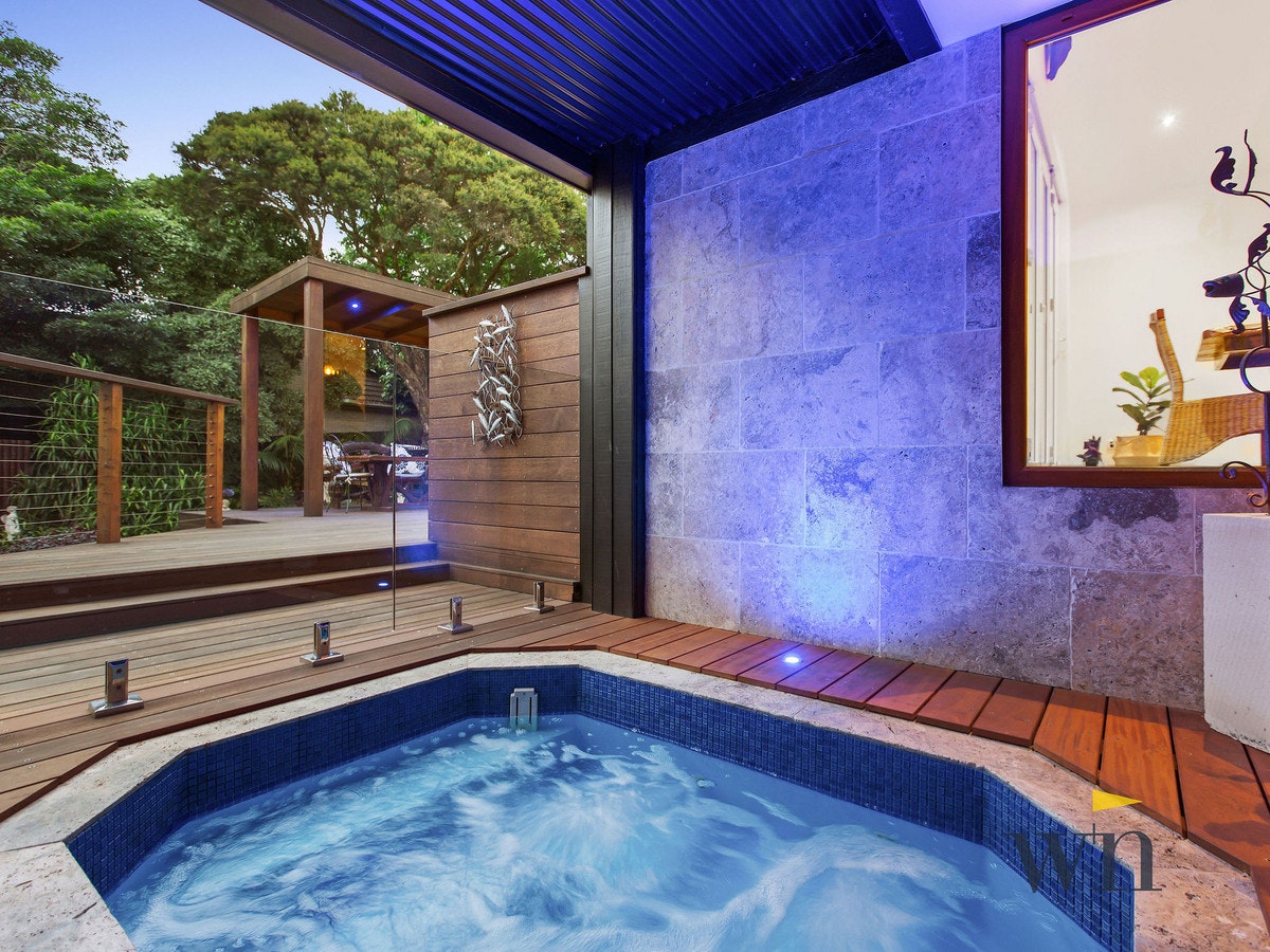 Image of tub