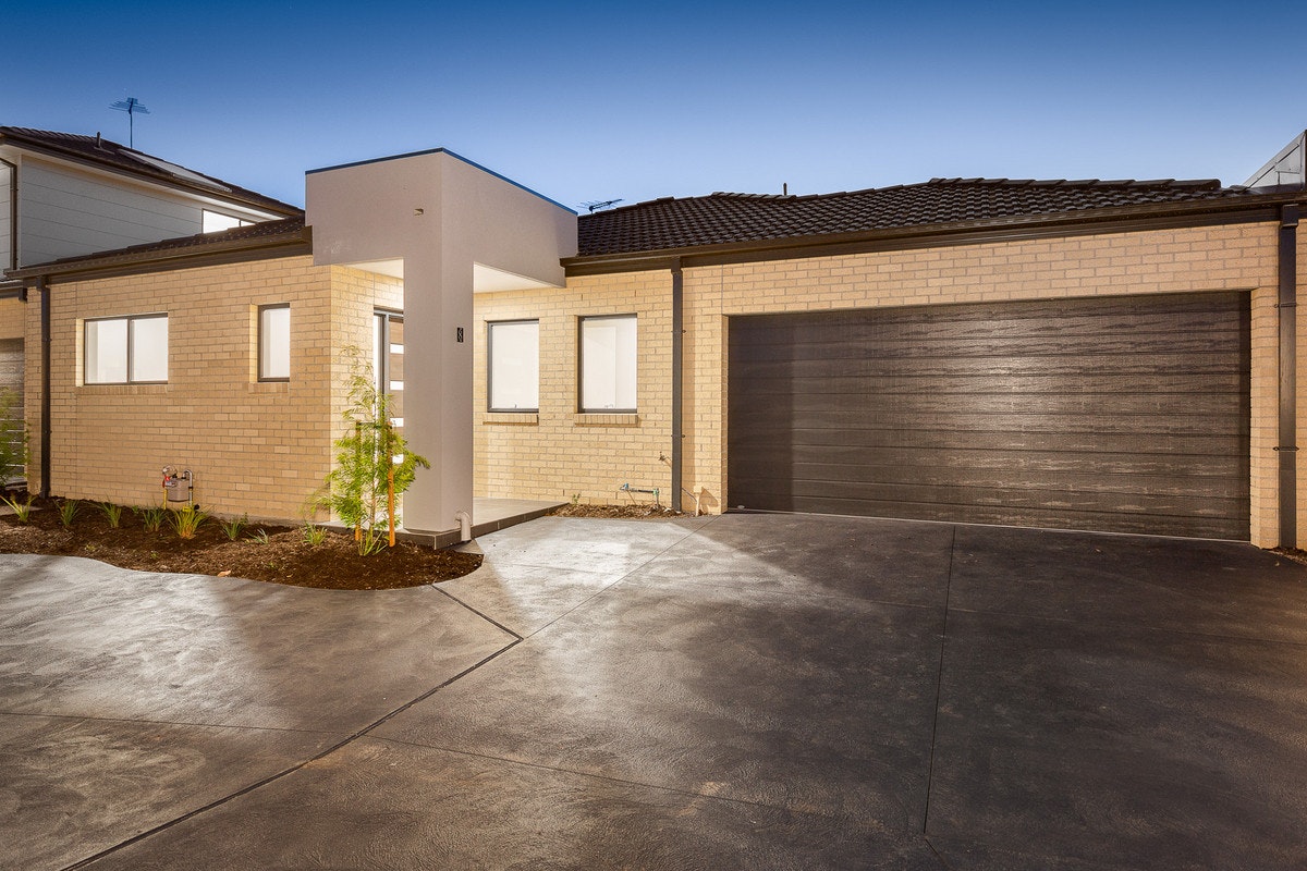 Image of garage